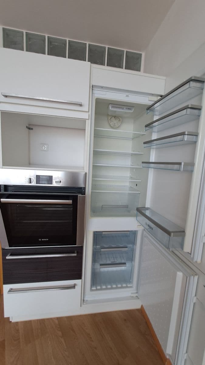 1 bedroom with open-plan kitchen flat to rent, 59 m², Milotická, Prague, Prague 1 bedroom with open-plan kitchen flat to rent, 59 m², Milotická, Prague, Prague