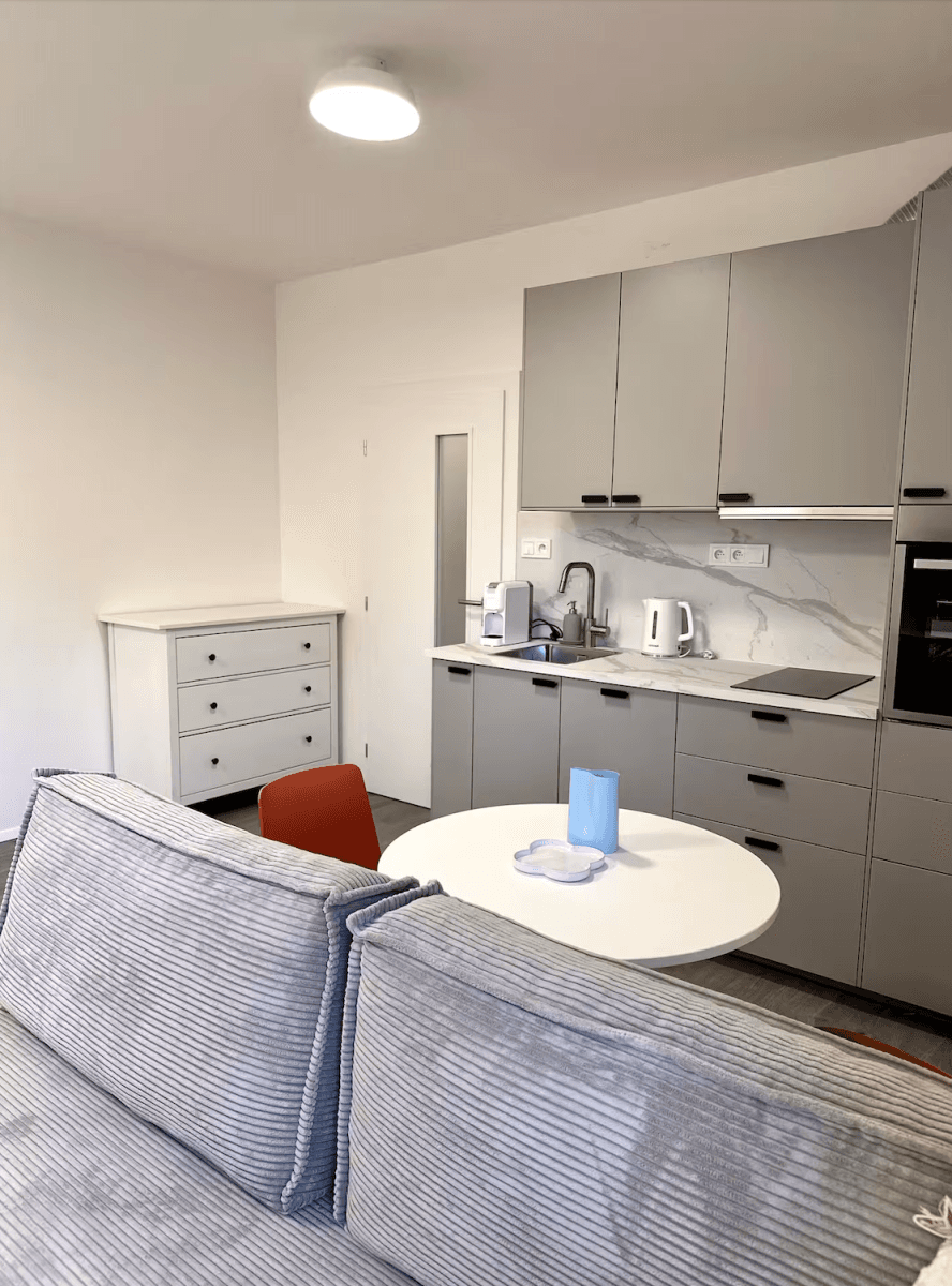 Studio flat to rent, 30 m², Nad Kolčavkou, Prague, Prague Studio flat to rent, 30 m², Nad Kolčavkou, Prague, Prague