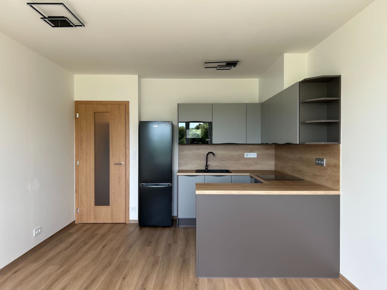 1 bedroom with open-plan kitchen flat to rent, 54 m², Jižní, Brno, Jihomoravský Region 1 bedroom with open-plan kitchen flat to rent, 54 m², Jižní, Brno, Jihomoravský Region