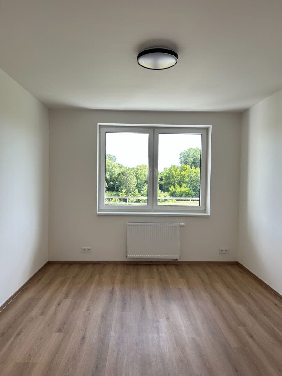 1 bedroom with open-plan kitchen flat to rent, 54 m², Jižní, Brno, Jihomoravský Region 1 bedroom with open-plan kitchen flat to rent, 54 m², Jižní, Brno, Jihomoravský Region