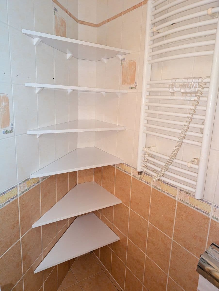 2 bedroom with open-plan kitchen flat to rent, 79 m², Voskovcova, Prague, Prague 2 bedroom with open-plan kitchen flat to rent, 79 m², Voskovcova, Prague, Prague