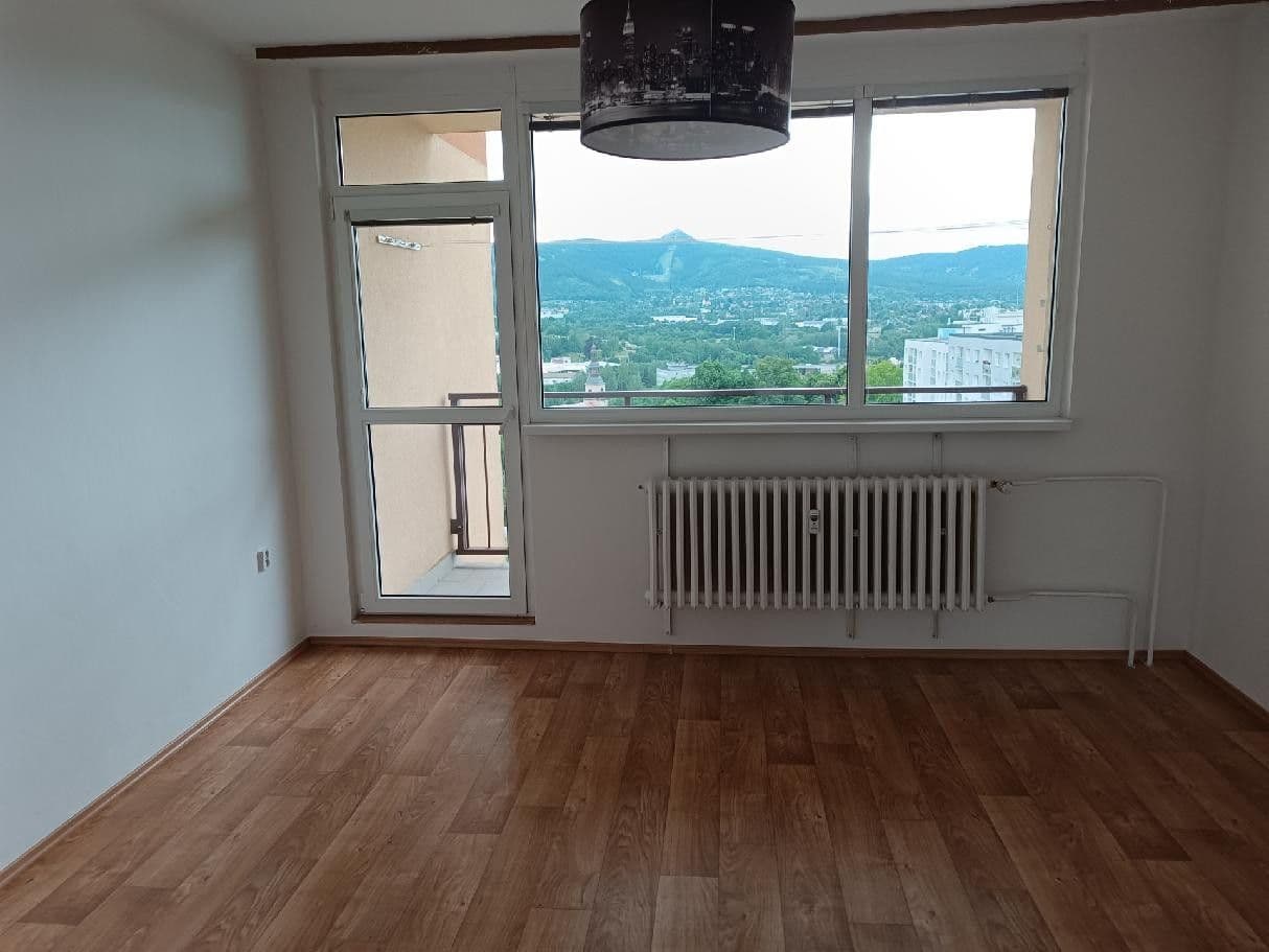 3 bedroom flat to rent, 72 m², Seifertova, Liberec, Liberecký Region 3 bedroom flat to rent, 72 m², Seifertova, Liberec, Liberecký Region