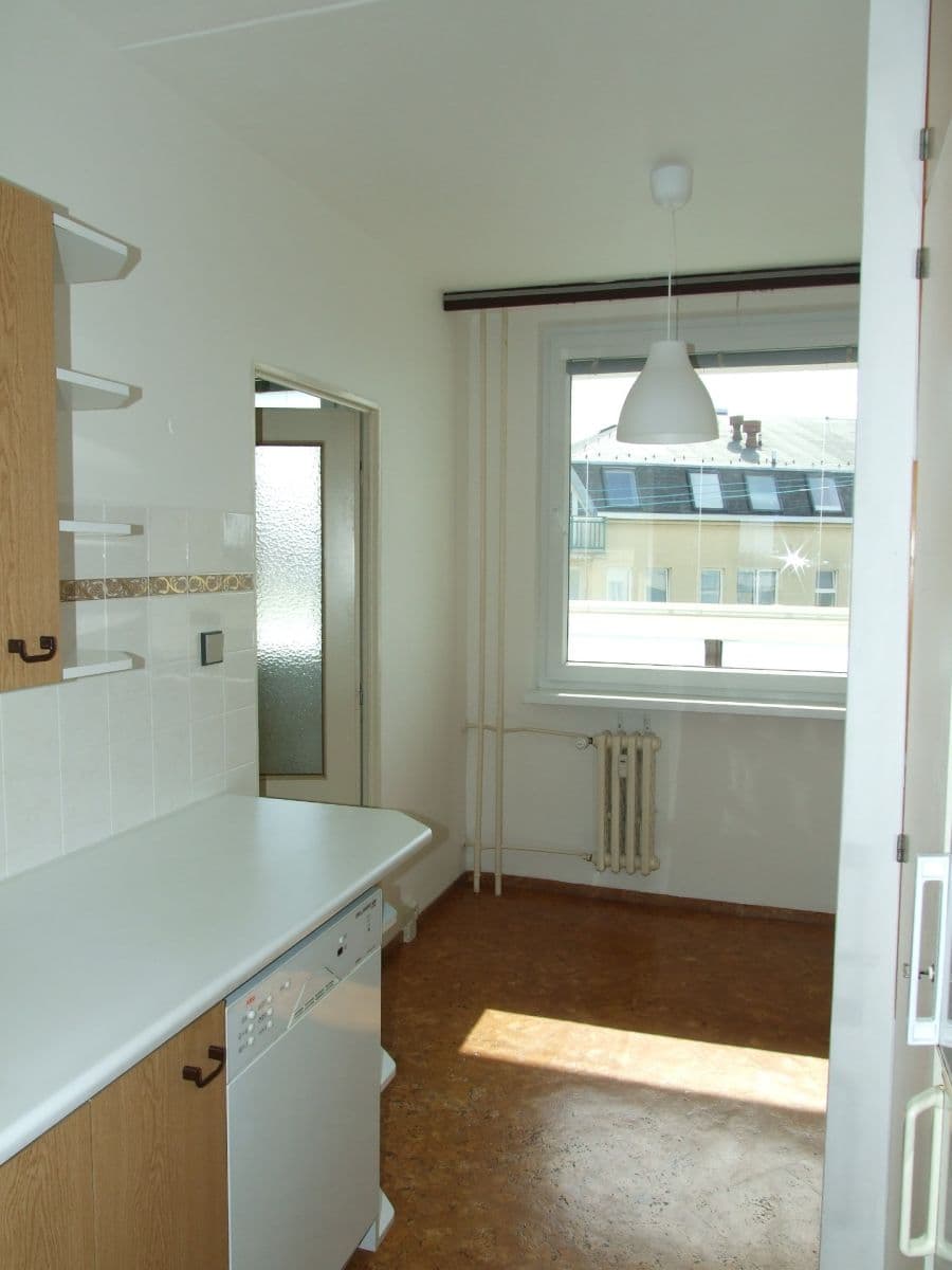 3 bedroom flat to rent, 71 m², Breitcetlova, Prague, Prague 3 bedroom flat to rent, 71 m², Breitcetlova, Prague, Prague