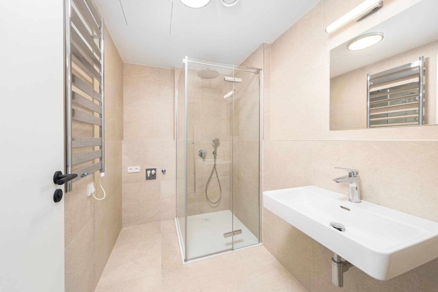 1 bedroom with open-plan kitchen flat to rent, 62 m², Hábova, Prague, Prague 1 bedroom with open-plan kitchen flat to rent, 62 m², Hábova, Prague, Prague