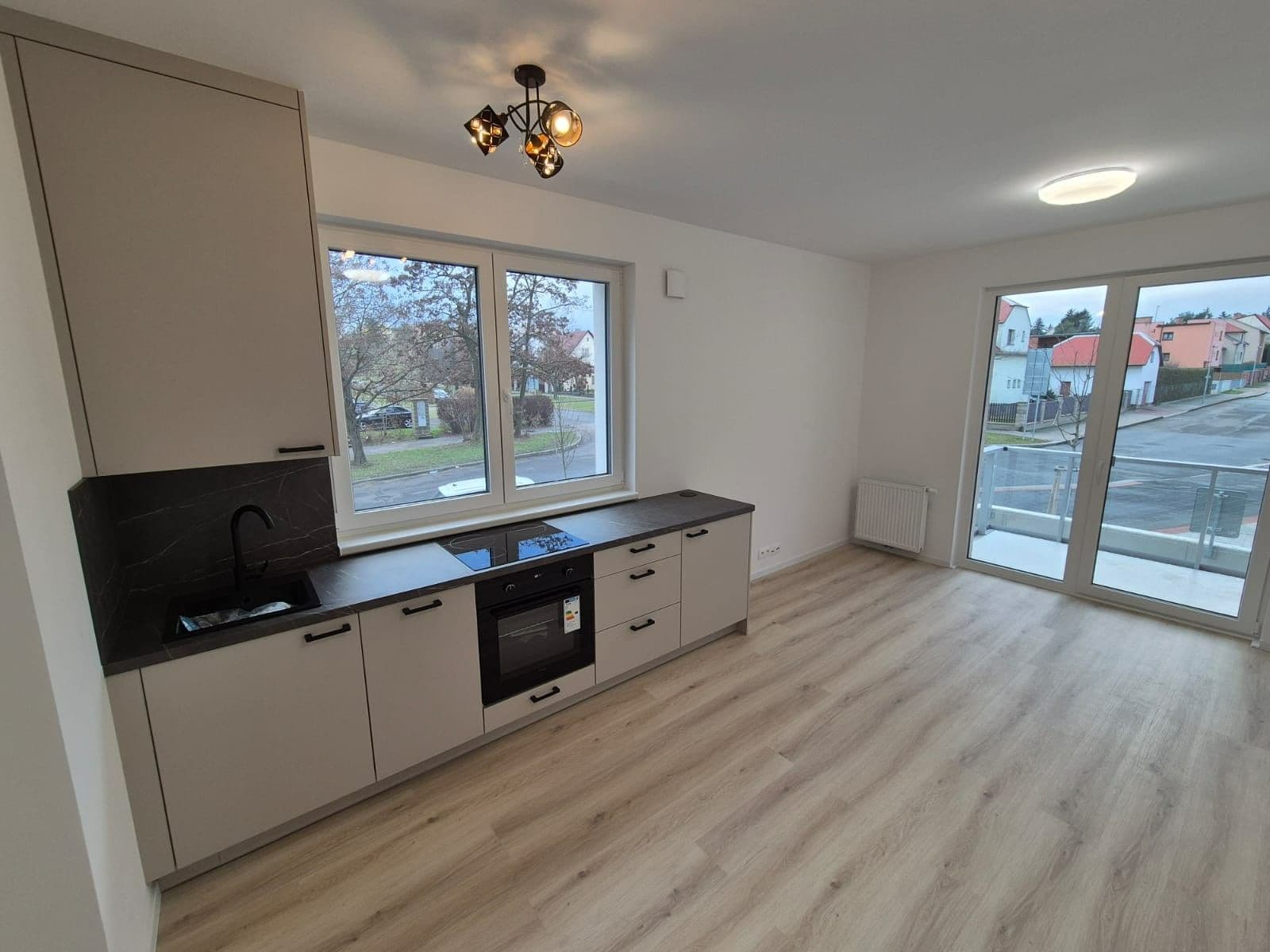 2 bedroom with open-plan kitchen flat to rent, 67 m², Milánská, Prague, Prague 2 bedroom with open-plan kitchen flat to rent, 67 m², Milánská, Prague, Prague