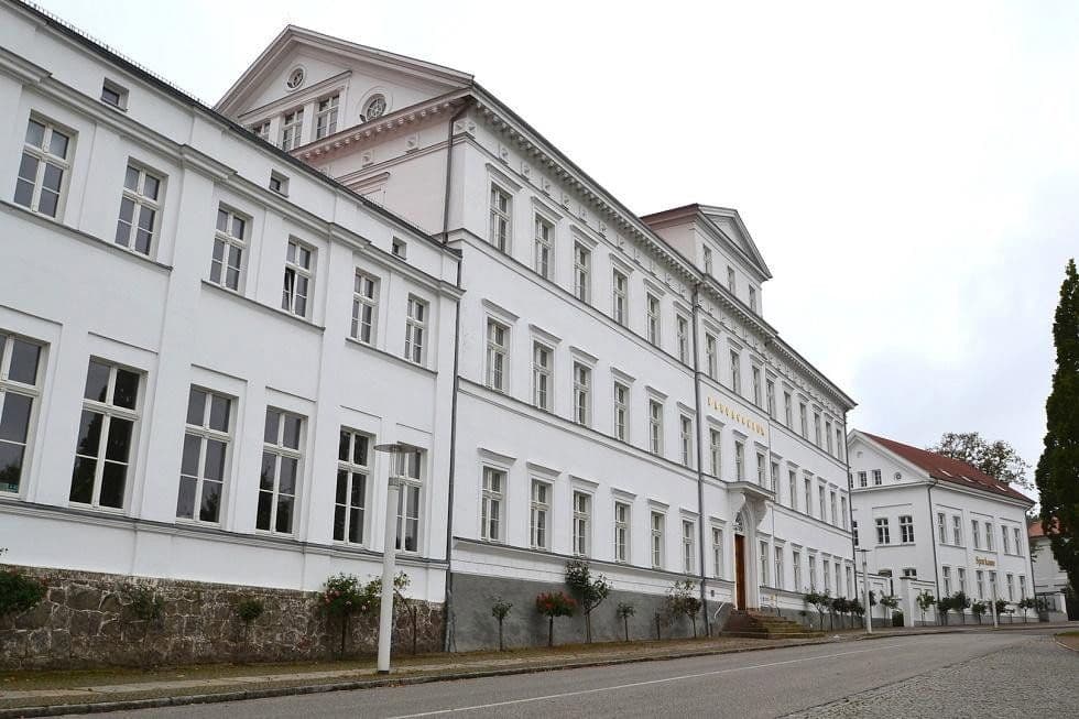 office to rent, 250 m², Putbus, Mecklenburg-Vorpommern office to rent, 250 m², Putbus, Mecklenburg-Vorpommern