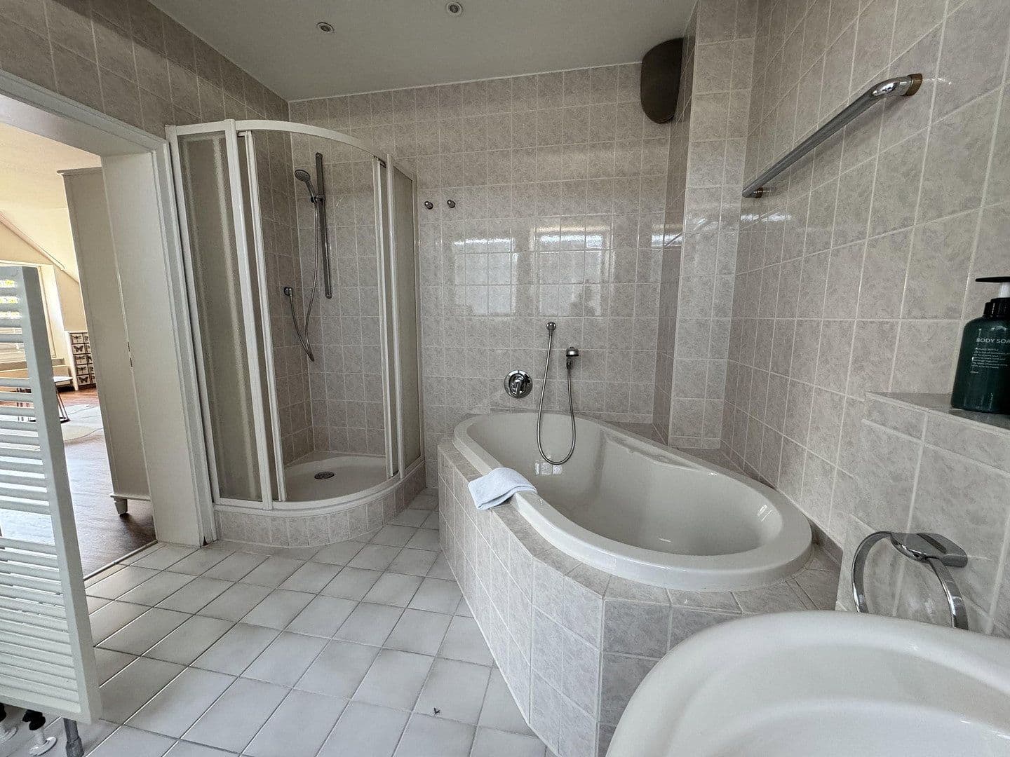 1 bedroom flat to rent, 40 m², Dombach-Sander-Straße 72, Bergisch Gladbach, North Rhine-Westphalia 1 bedroom flat to rent, 40 m², Dombach-Sander-Straße 72, Bergisch Gladbach, North Rhine-Westphalia