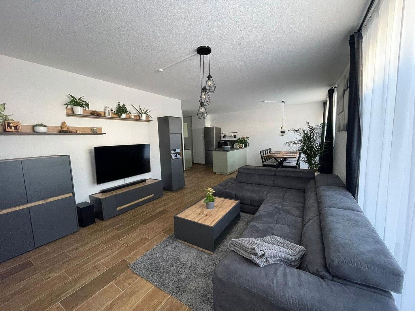 3 bedroom flat to rent, 92 m², Zwickauer Str. 481, Chemnitz, Saxony 3 bedroom flat to rent, 92 m², Zwickauer Str. 481, Chemnitz, Saxony