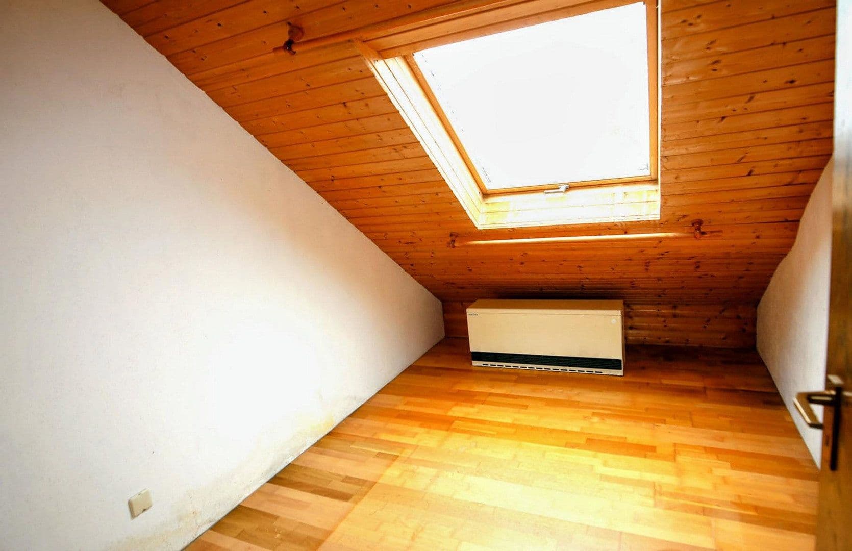house for sale, 235 m², Reutlingen, Baden-Württemberg house for sale, 235 m², Reutlingen, Baden-Württemberg