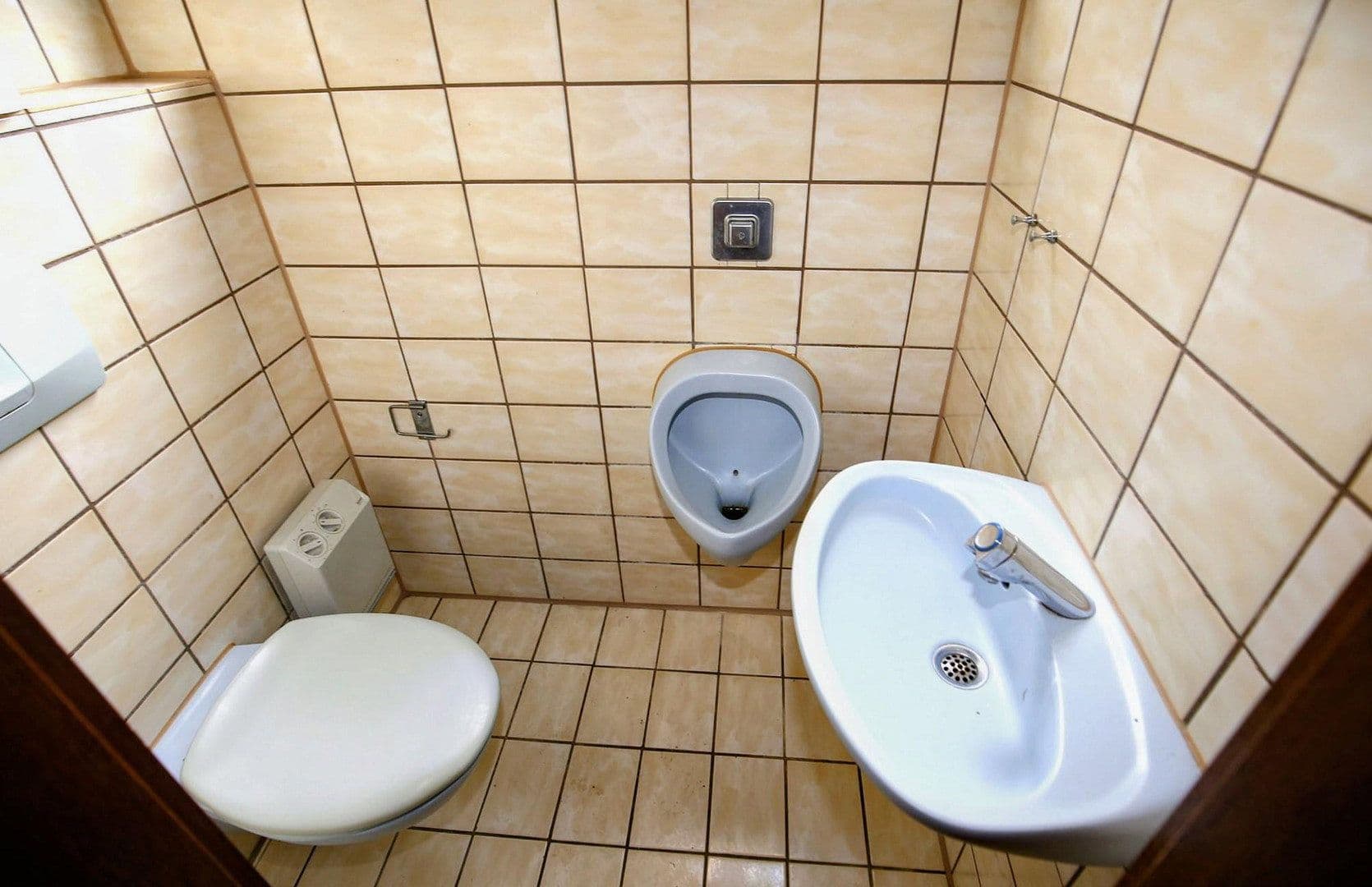 house for sale, 235 m², Reutlingen, Baden-Württemberg house for sale, 235 m², Reutlingen, Baden-Württemberg