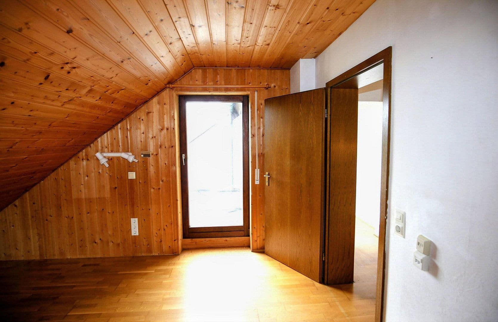house for sale, 235 m², Reutlingen, Baden-Württemberg house for sale, 235 m², Reutlingen, Baden-Württemberg