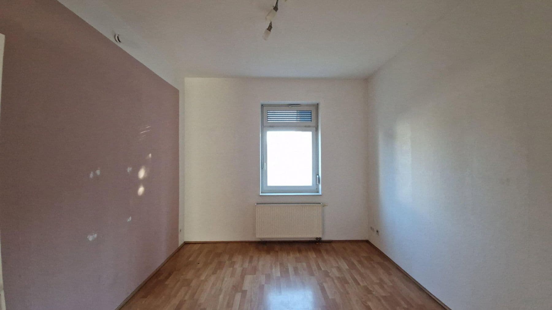 2 bedroom with open-plan kitchen flat for sale, 97 m², Radevormwald, North Rhine-Westphalia 2 bedroom with open-plan kitchen flat for sale, 97 m², Radevormwald, North Rhine-Westphalia