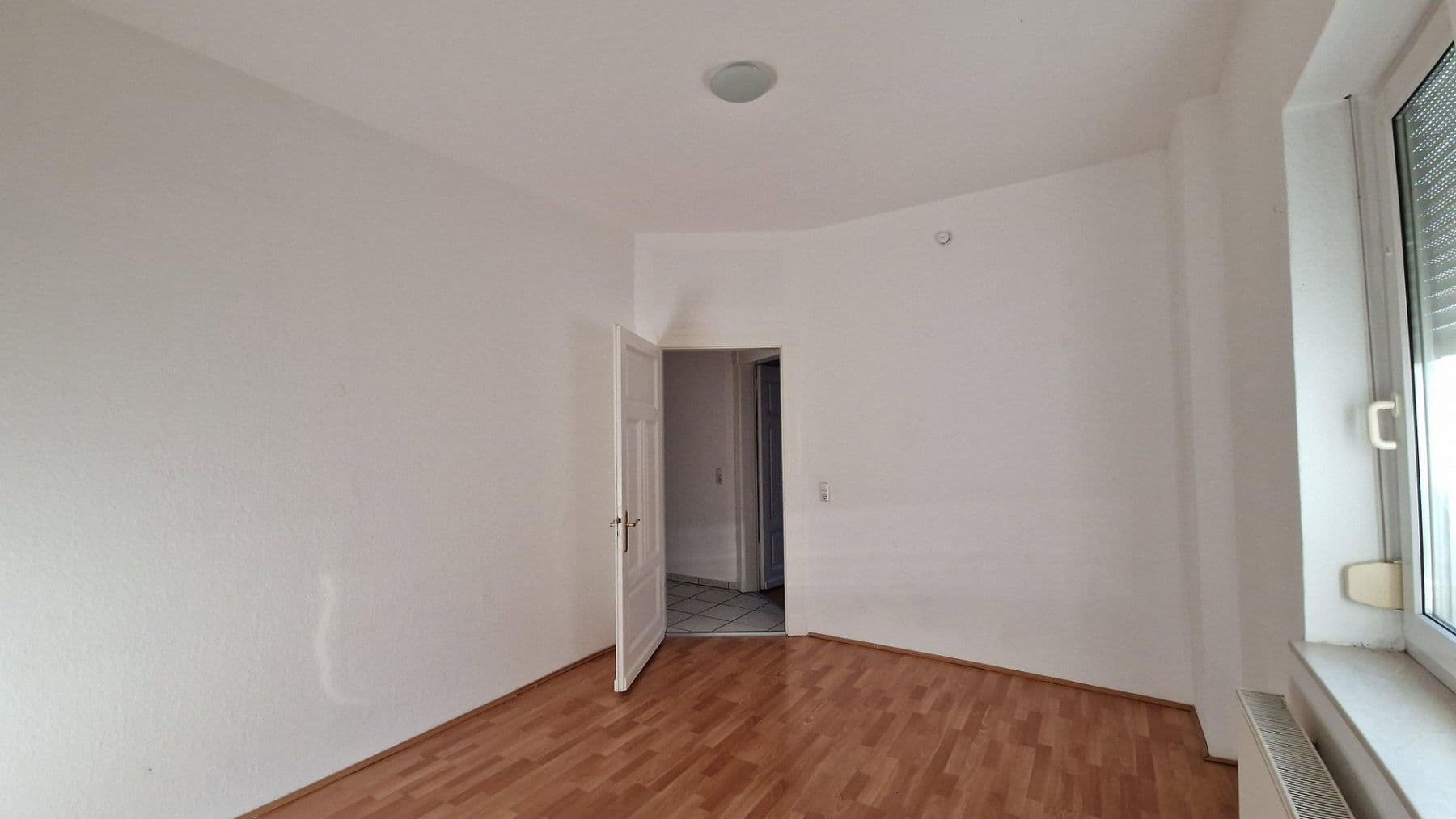 2 bedroom with open-plan kitchen flat for sale, 97 m², Radevormwald, North Rhine-Westphalia 2 bedroom with open-plan kitchen flat for sale, 97 m², Radevormwald, North Rhine-Westphalia