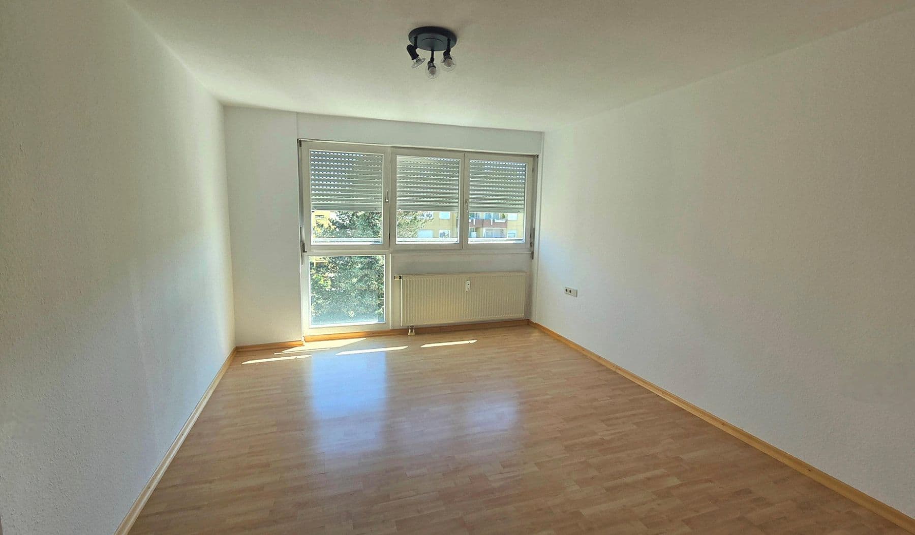 2 bedroom with open-plan kitchen flat for sale, 80 m², Sindelfingen, Baden-Württemberg 2 bedroom with open-plan kitchen flat for sale, 80 m², Sindelfingen, Baden-Württemberg