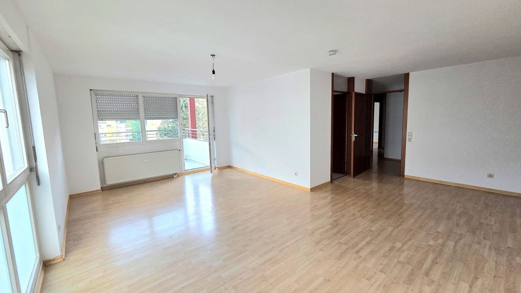 2 bedroom with open-plan kitchen flat for sale, 80 m², Sindelfingen, Baden-Württemberg 2 bedroom with open-plan kitchen flat for sale, 80 m², Sindelfingen, Baden-Württemberg
