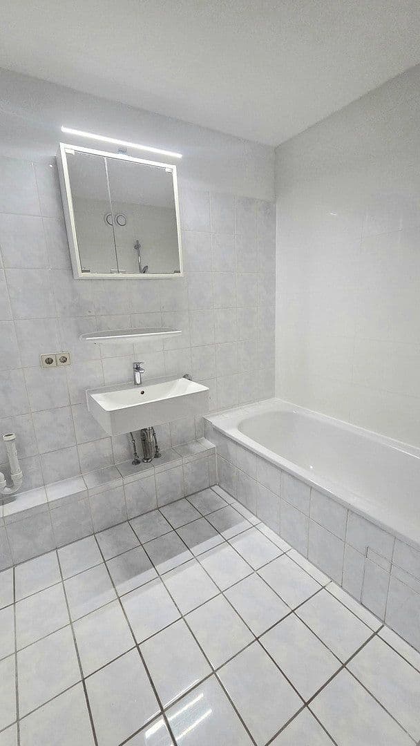 2 bedroom with open-plan kitchen flat for sale, 80 m², Sindelfingen, Baden-Württemberg 2 bedroom with open-plan kitchen flat for sale, 80 m², Sindelfingen, Baden-Württemberg
