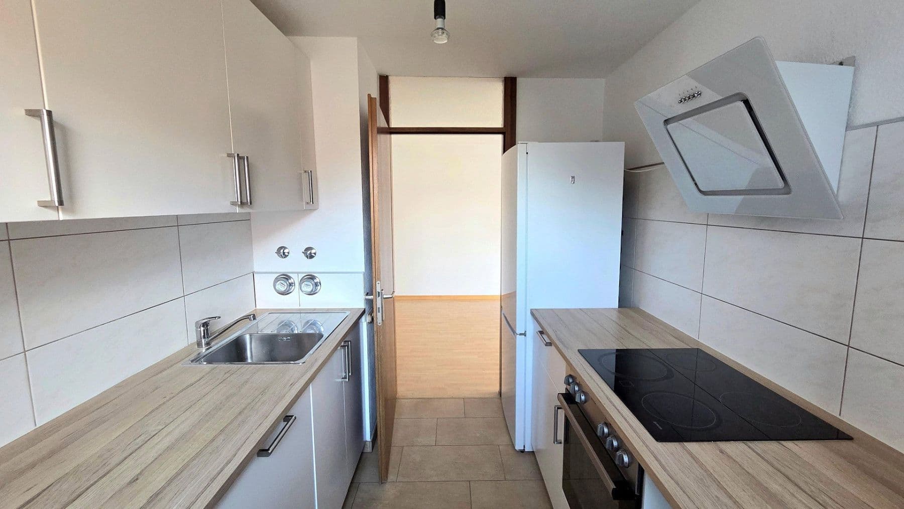 2 bedroom with open-plan kitchen flat for sale, 80 m², Sindelfingen, Baden-Württemberg 2 bedroom with open-plan kitchen flat for sale, 80 m², Sindelfingen, Baden-Württemberg