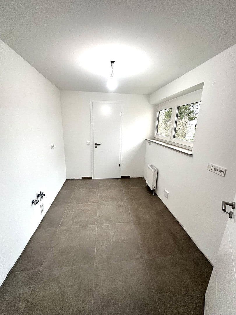 4 bedroom with open-plan kitchen flat for sale, 124 m², Kastenackerweg 10, Esslingen am Neckar, Baden-Württemberg 4 bedroom with open-plan kitchen flat for sale, 124 m², Kastenackerweg 10, Esslingen am Neckar, Baden-Württemberg