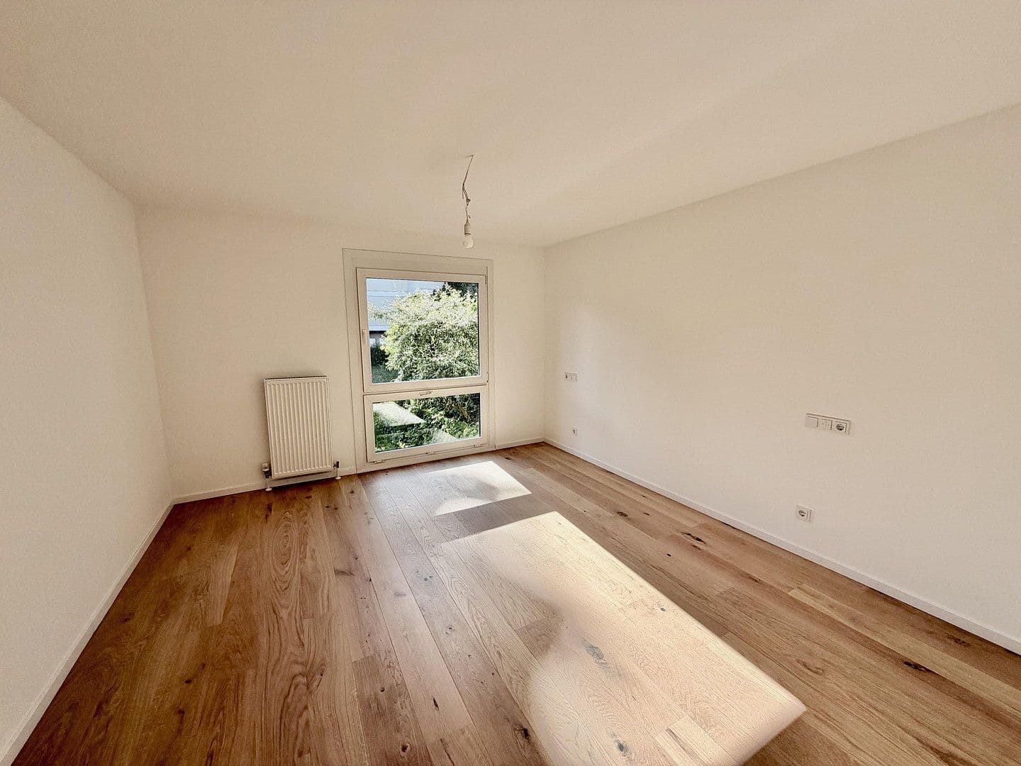 4 bedroom with open-plan kitchen flat for sale, 124 m², Kastenackerweg 10, Esslingen am Neckar, Baden-Württemberg 4 bedroom with open-plan kitchen flat for sale, 124 m², Kastenackerweg 10, Esslingen am Neckar, Baden-Württemberg