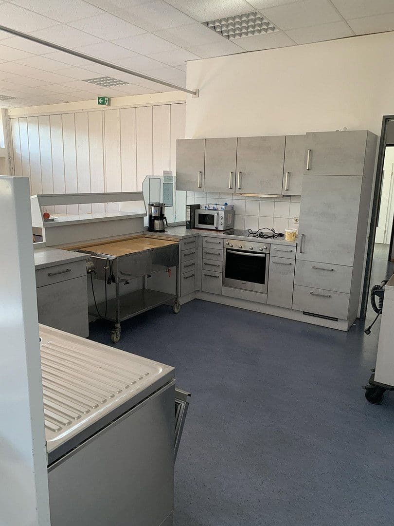 non-residential property to rent, 1,007 m², Waldstr 3, Lauchringen, Baden-Württemberg non-residential property to rent, 1,007 m², Waldstr 3, Lauchringen, Baden-Württemberg