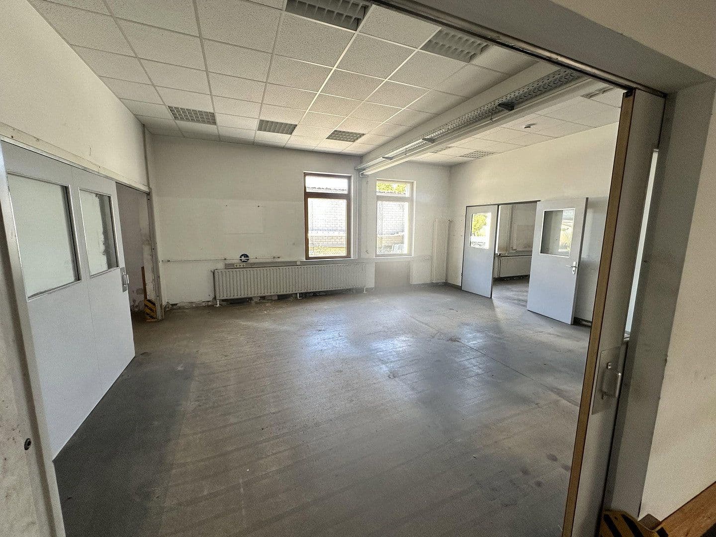 non-residential property to rent, 1,007 m², Waldstr 3, Lauchringen, Baden-Württemberg non-residential property to rent, 1,007 m², Waldstr 3, Lauchringen, Baden-Württemberg