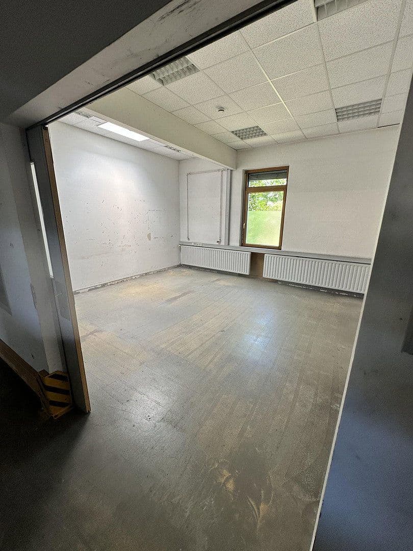 non-residential property to rent, 1,007 m², Waldstr 3, Lauchringen, Baden-Württemberg non-residential property to rent, 1,007 m², Waldstr 3, Lauchringen, Baden-Württemberg