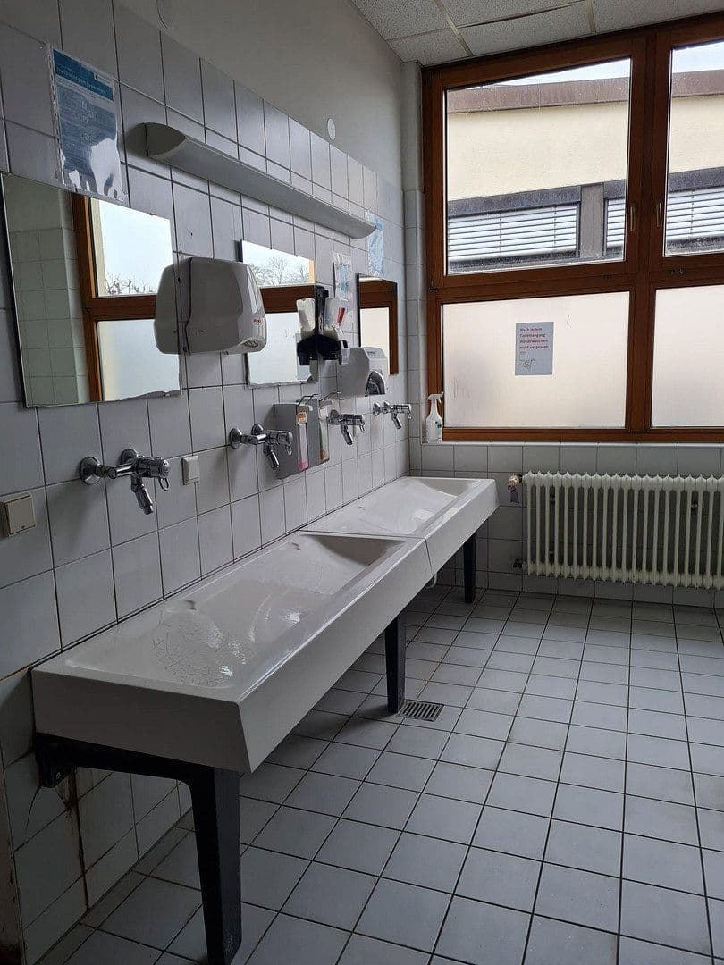 non-residential property to rent, 1,007 m², Waldstr 3, Lauchringen, Baden-Württemberg non-residential property to rent, 1,007 m², Waldstr 3, Lauchringen, Baden-Württemberg