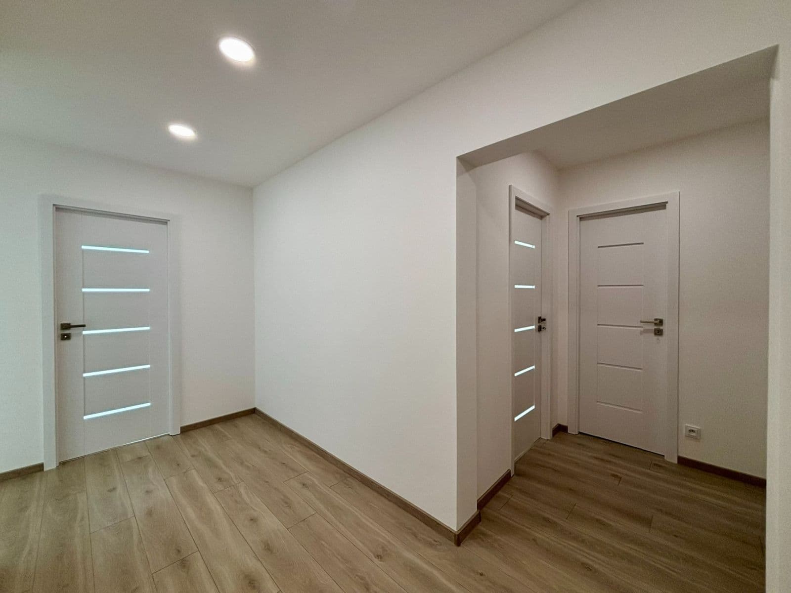 2 bedroom with open-plan kitchen flat for sale, 62 m², Kubíkova, Prague, Prague 2 bedroom with open-plan kitchen flat for sale, 62 m², Kubíkova, Prague, Prague