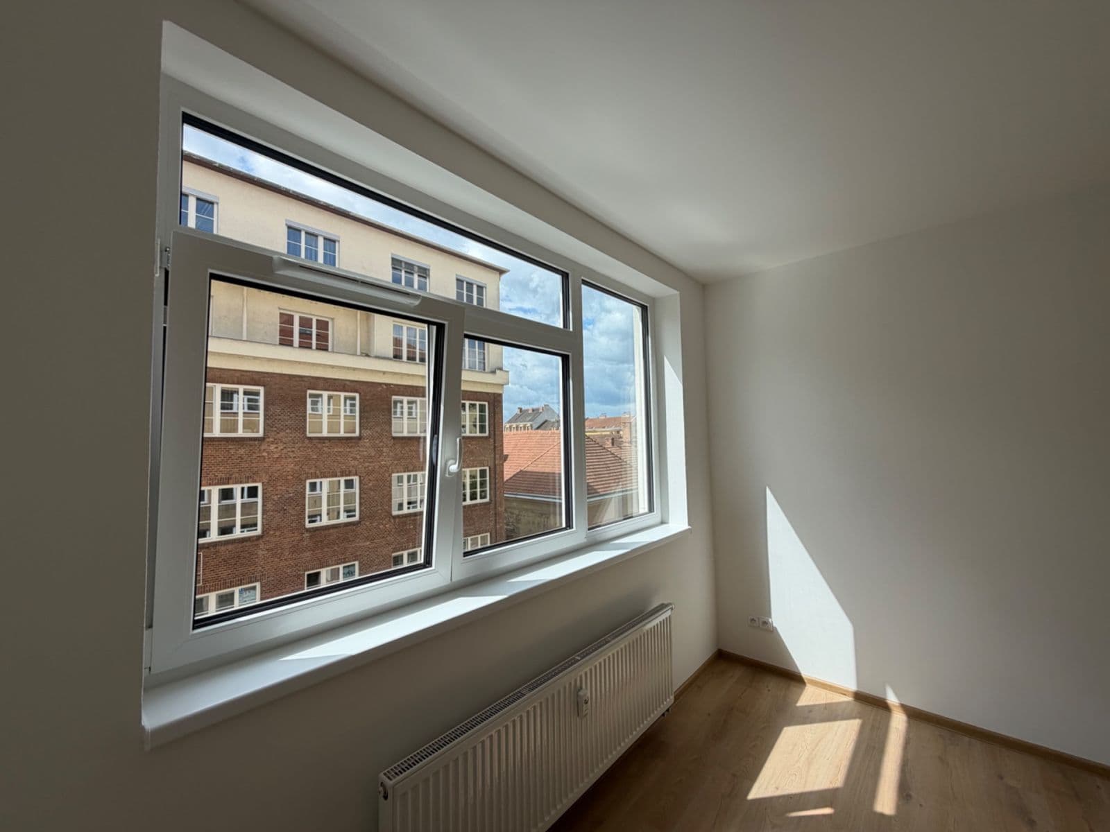 1 bedroom with open-plan kitchen flat to rent, 36 m², Bratislavská, Brno, Jihomoravský Region 1 bedroom with open-plan kitchen flat to rent, 36 m², Bratislavská, Brno, Jihomoravský Region