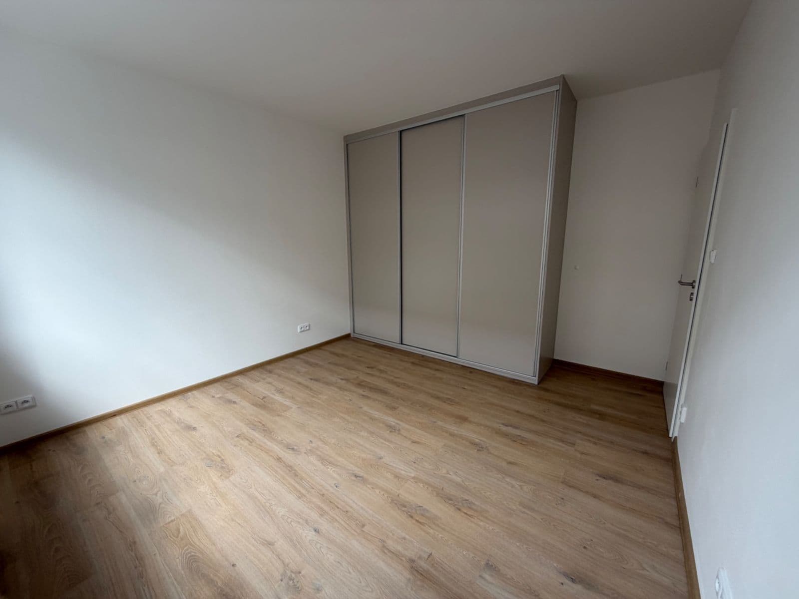 1 bedroom with open-plan kitchen flat to rent, 36 m², Bratislavská, Brno, Jihomoravský Region 1 bedroom with open-plan kitchen flat to rent, 36 m², Bratislavská, Brno, Jihomoravský Region