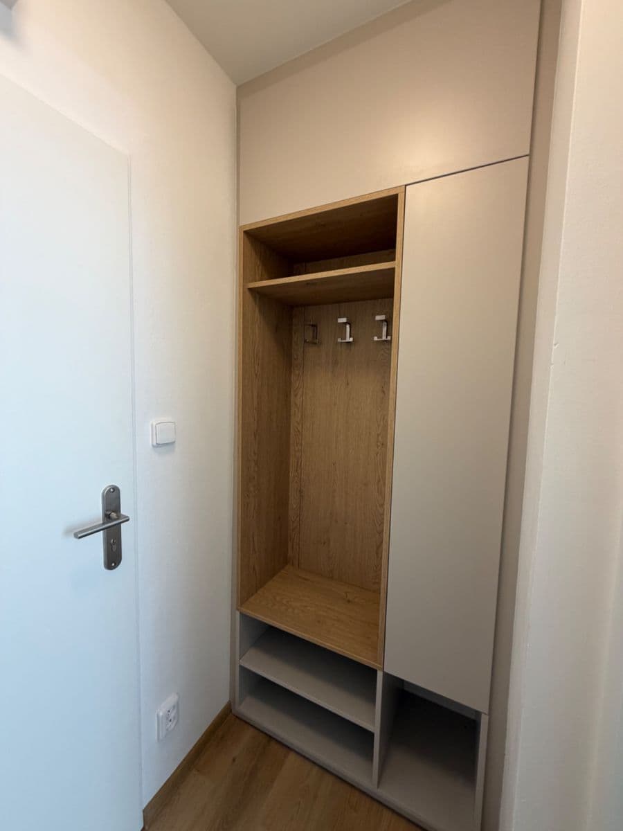 1 bedroom with open-plan kitchen flat to rent, 36 m², Bratislavská, Brno, Jihomoravský Region 1 bedroom with open-plan kitchen flat to rent, 36 m², Bratislavská, Brno, Jihomoravský Region
