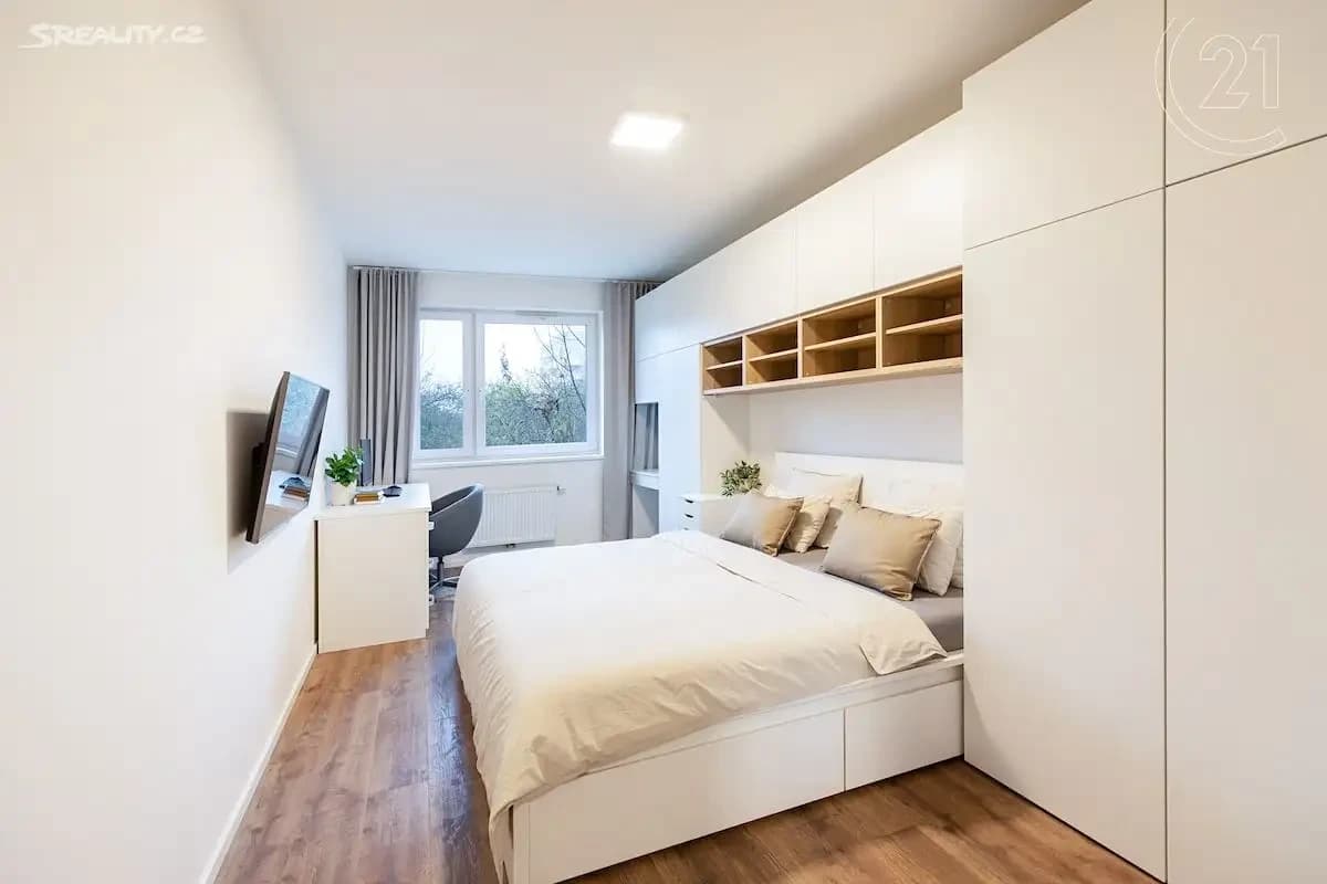 1 bedroom with open-plan kitchen flat for sale, 52 m², Václava Trojana, Prague, Prague 1 bedroom with open-plan kitchen flat for sale, 52 m², Václava Trojana, Prague, Prague