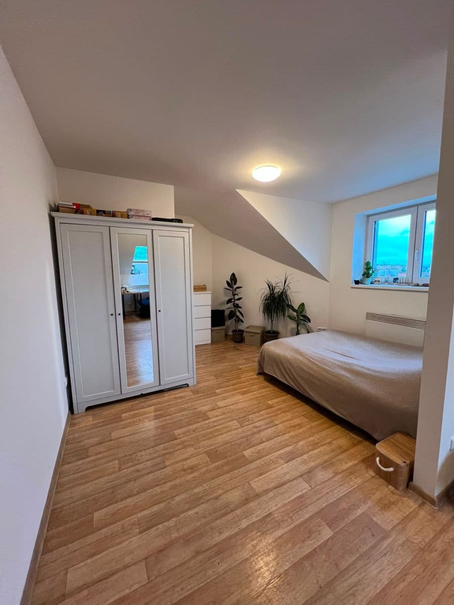 Studio flat to rent, 32 m², V Korytech, Prague, Prague Studio flat to rent, 32 m², V Korytech, Prague, Prague
