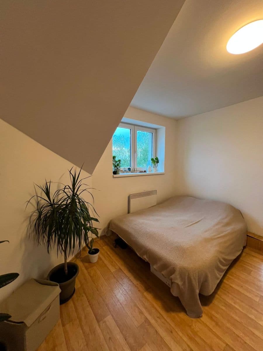 Studio flat to rent, 32 m², V Korytech, Prague, Prague Studio flat to rent, 32 m², V Korytech, Prague, Prague