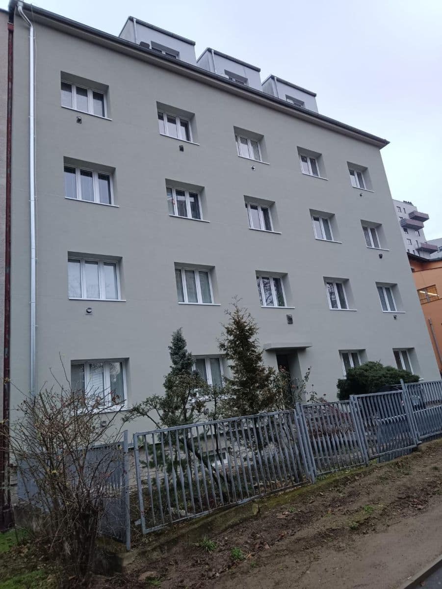 Studio flat to rent, 32 m², V Korytech, Prague, Prague Studio flat to rent, 32 m², V Korytech, Prague, Prague