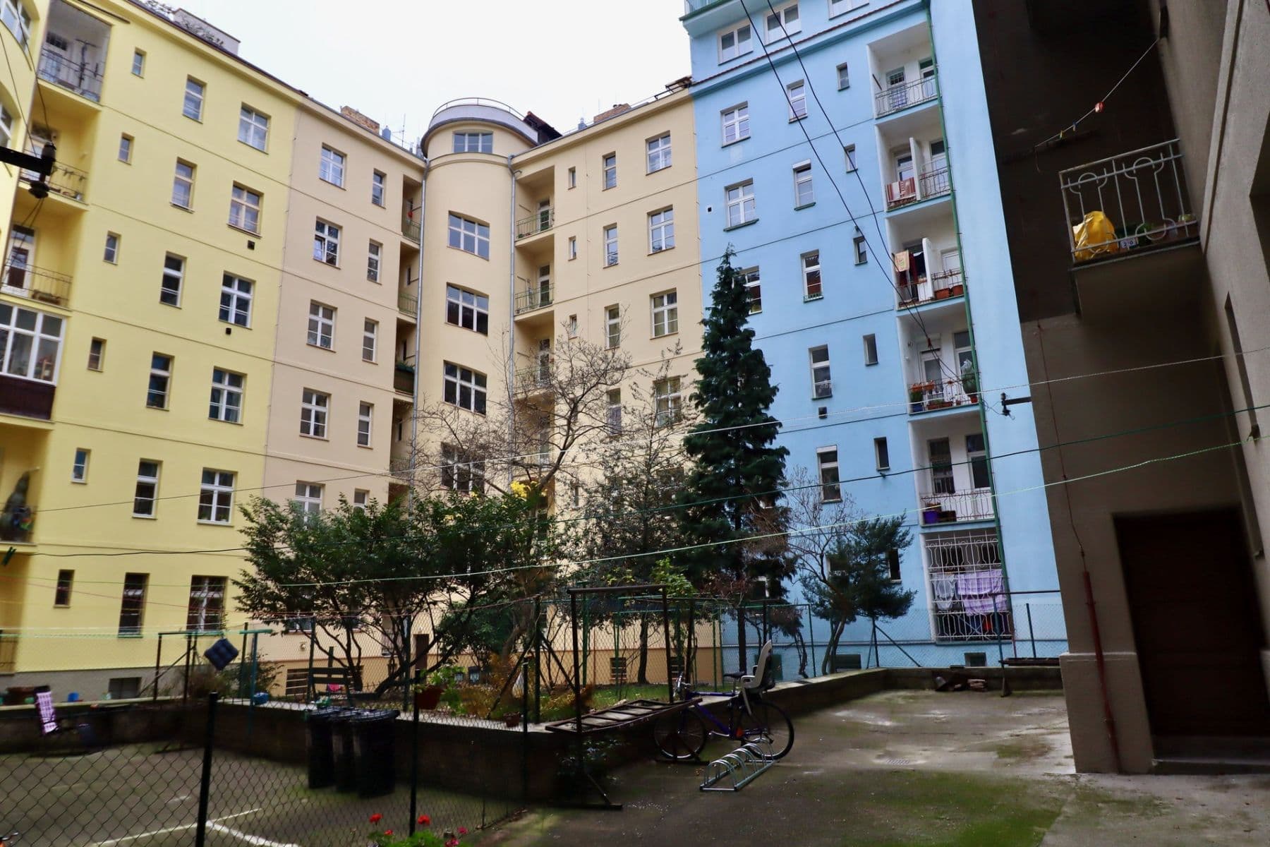 1 bedroom with open-plan kitchen flat to rent, 45 m², U smaltovny, Prague, Prague 1 bedroom with open-plan kitchen flat to rent, 45 m², U smaltovny, Prague, Prague