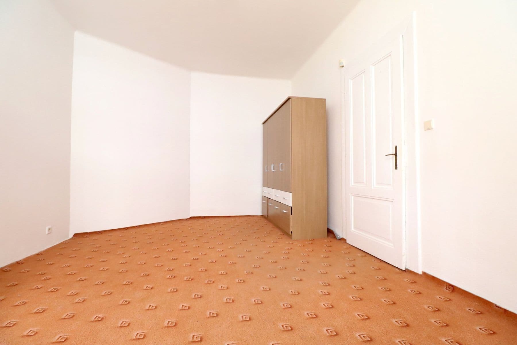 1 bedroom with open-plan kitchen flat to rent, 45 m², U smaltovny, Prague, Prague 1 bedroom with open-plan kitchen flat to rent, 45 m², U smaltovny, Prague, Prague