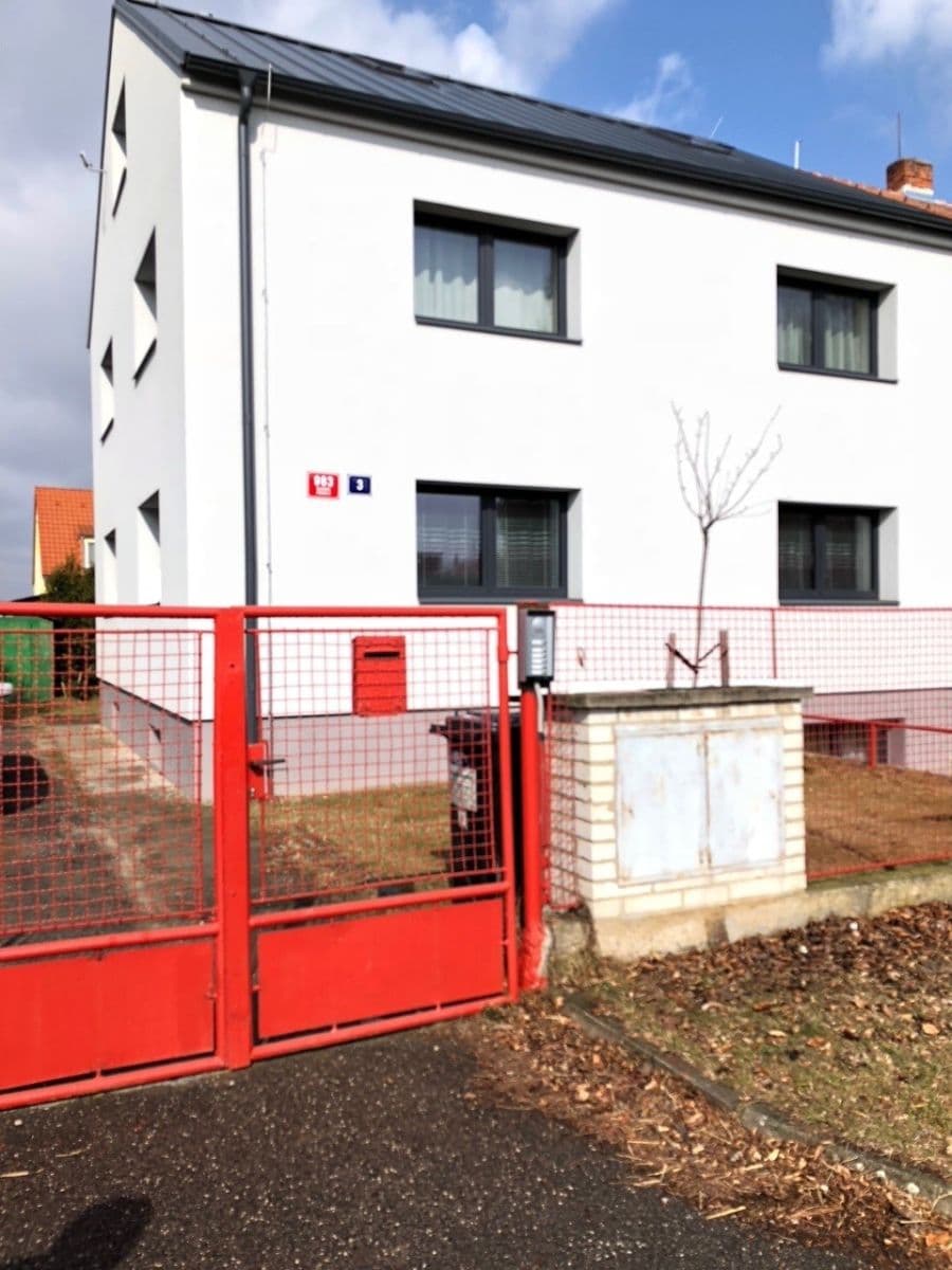Studio flat to rent, 30 m², Kosova, Prague, Prague Studio flat to rent, 30 m², Kosova, Prague, Prague