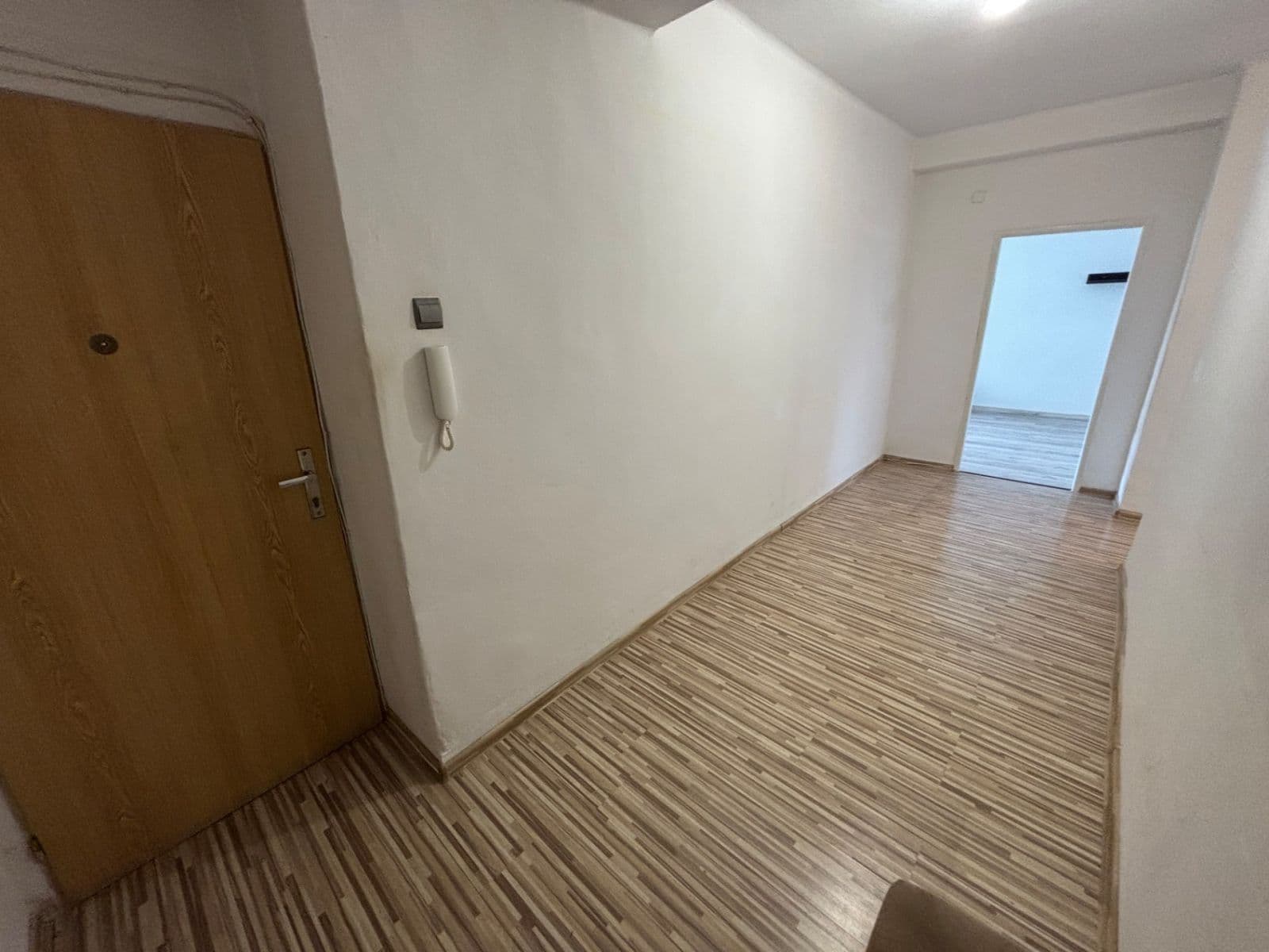 2 bedroom flat to rent, 68 m², Havířská, Karviná, Moravskoslezský Region 2 bedroom flat to rent, 68 m², Havířská, Karviná, Moravskoslezský Region