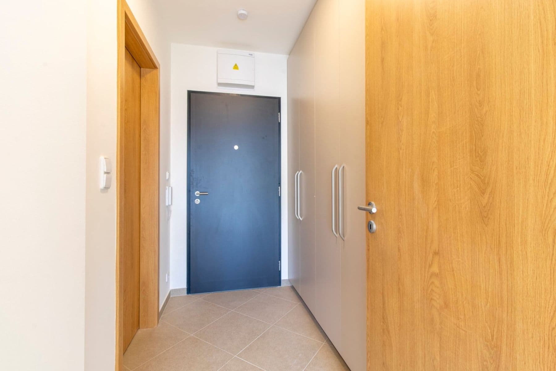 1 bedroom with open-plan kitchen flat to rent, 40 m², Honzíkova, Prague, Prague 1 bedroom with open-plan kitchen flat to rent, 40 m², Honzíkova, Prague, Prague