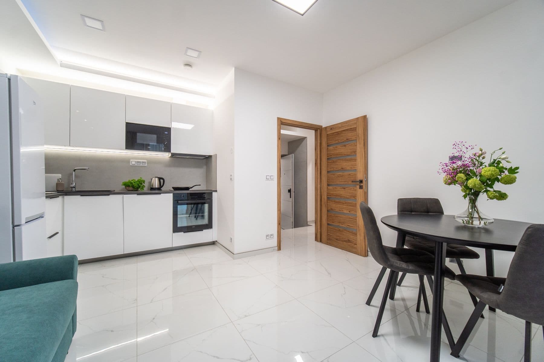 1 bedroom with open-plan kitchen flat to rent, 37 m², Sokolovská, Prague, Prague 1 bedroom with open-plan kitchen flat to rent, 37 m², Sokolovská, Prague, Prague
