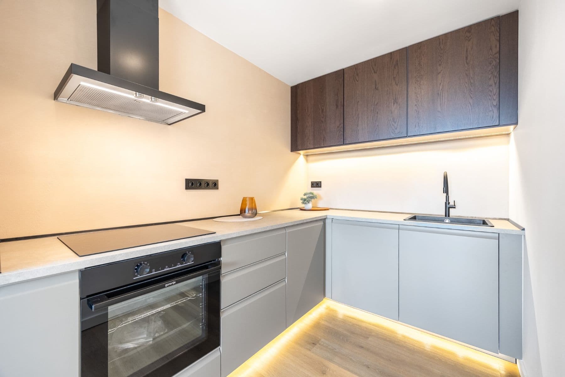 2 bedroom with open-plan kitchen flat for sale, 65 m², K Lánu, Prague, Prague 2 bedroom with open-plan kitchen flat for sale, 65 m², K Lánu, Prague, Prague