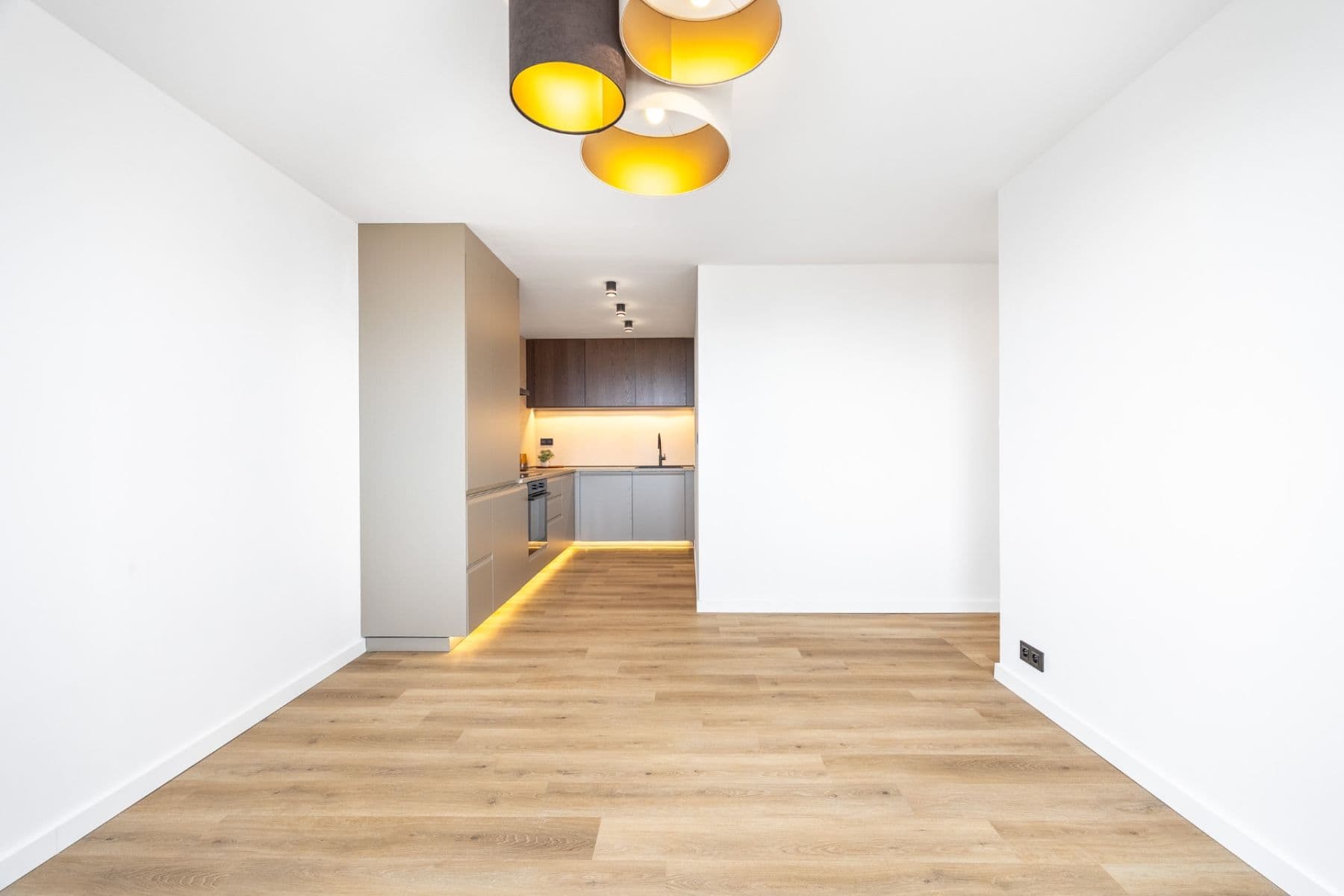 2 bedroom with open-plan kitchen flat for sale, 65 m², K Lánu, Prague, Prague 2 bedroom with open-plan kitchen flat for sale, 65 m², K Lánu, Prague, Prague