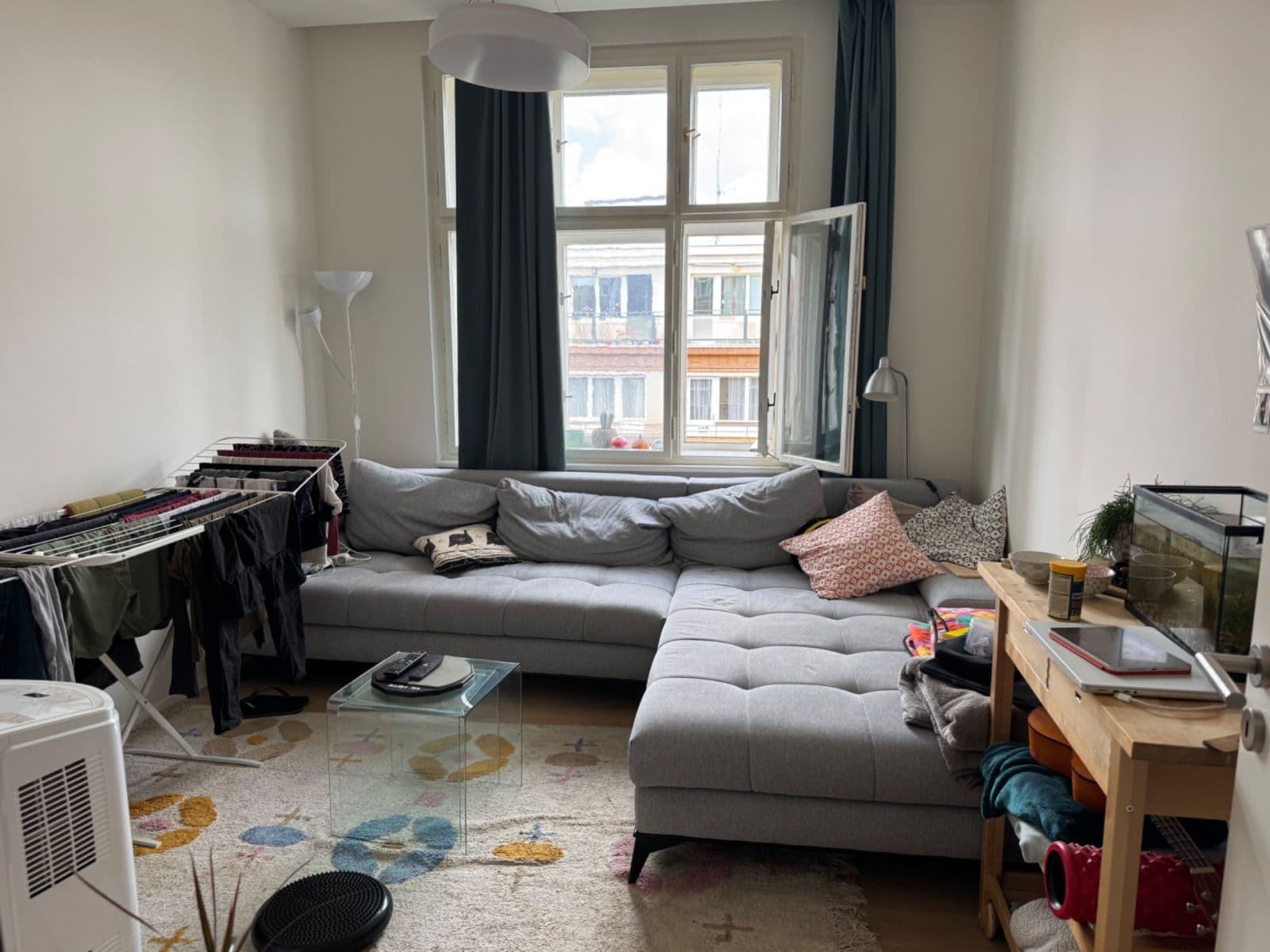 1 bedroom with open-plan kitchen flat to rent, 43 m², Lucemburská, Prague, Prague 1 bedroom with open-plan kitchen flat to rent, 43 m², Lucemburská, Prague, Prague