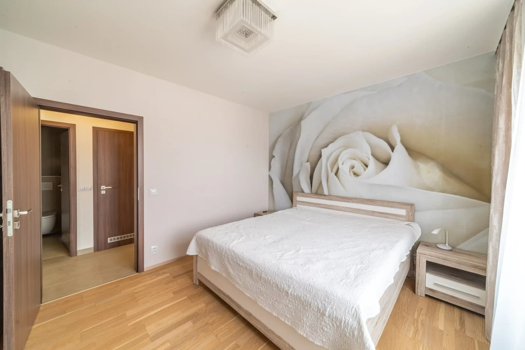 1 bedroom with open-plan kitchen flat to rent, 62 m², Nekvasilova, Prague, Prague 1 bedroom with open-plan kitchen flat to rent, 62 m², Nekvasilova, Prague, Prague