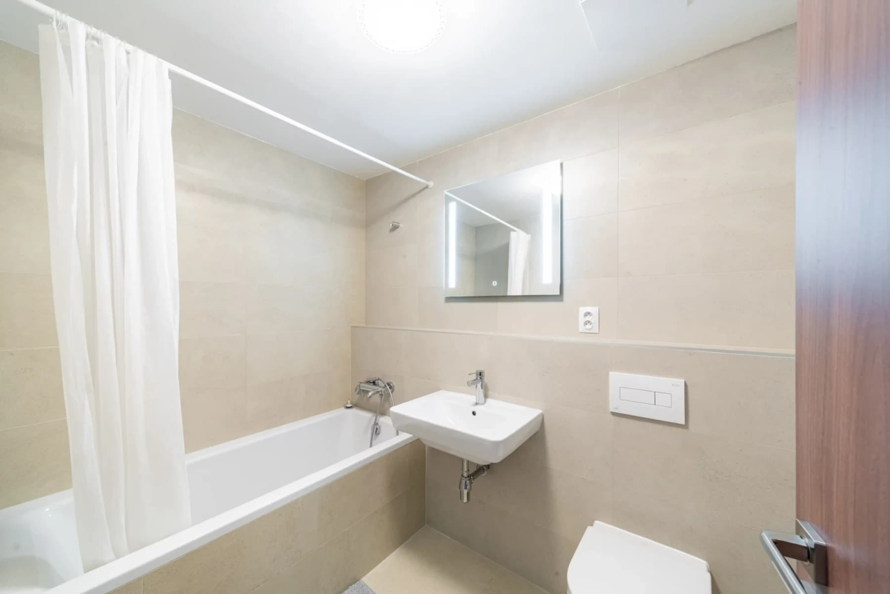 1 bedroom with open-plan kitchen flat to rent, 62 m², Nekvasilova, Prague, Prague 1 bedroom with open-plan kitchen flat to rent, 62 m², Nekvasilova, Prague, Prague