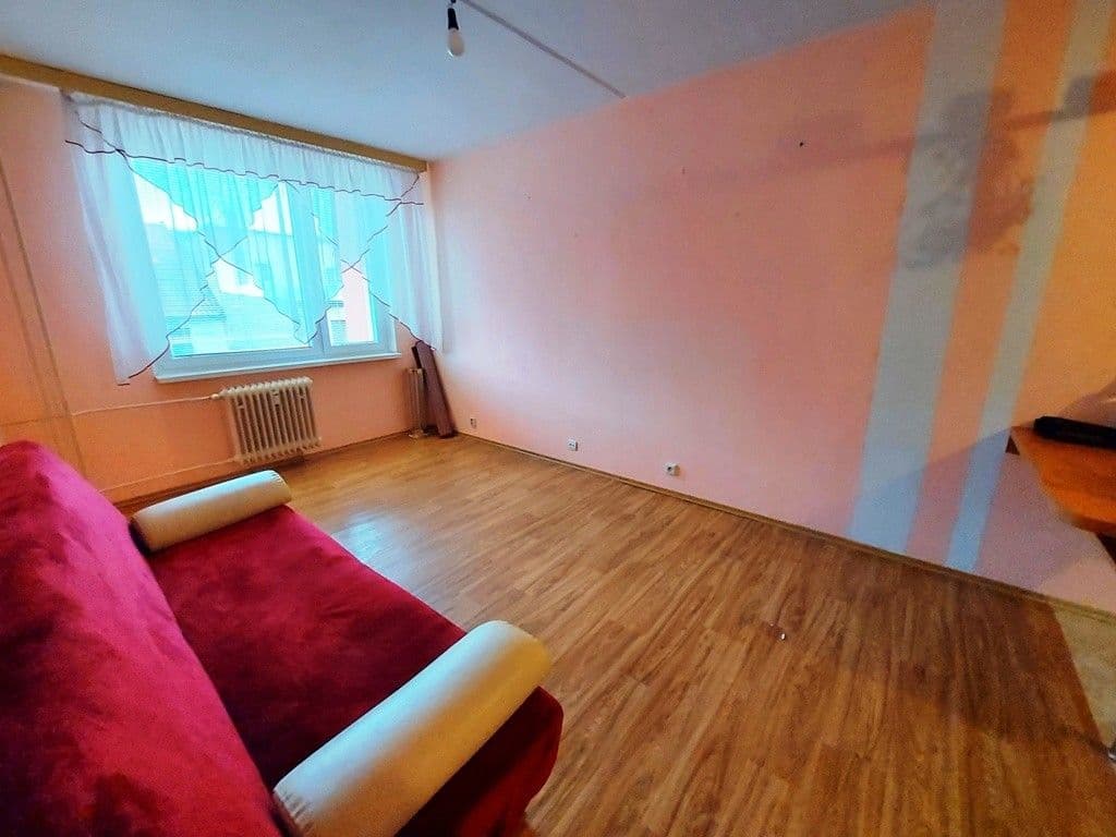 1 bedroom with open-plan kitchen flat to rent, 42 m², Sídliště pionýrů, Úštěk, Ústecký Region 1 bedroom with open-plan kitchen flat to rent, 42 m², Sídliště pionýrů, Úštěk, Ústecký Region