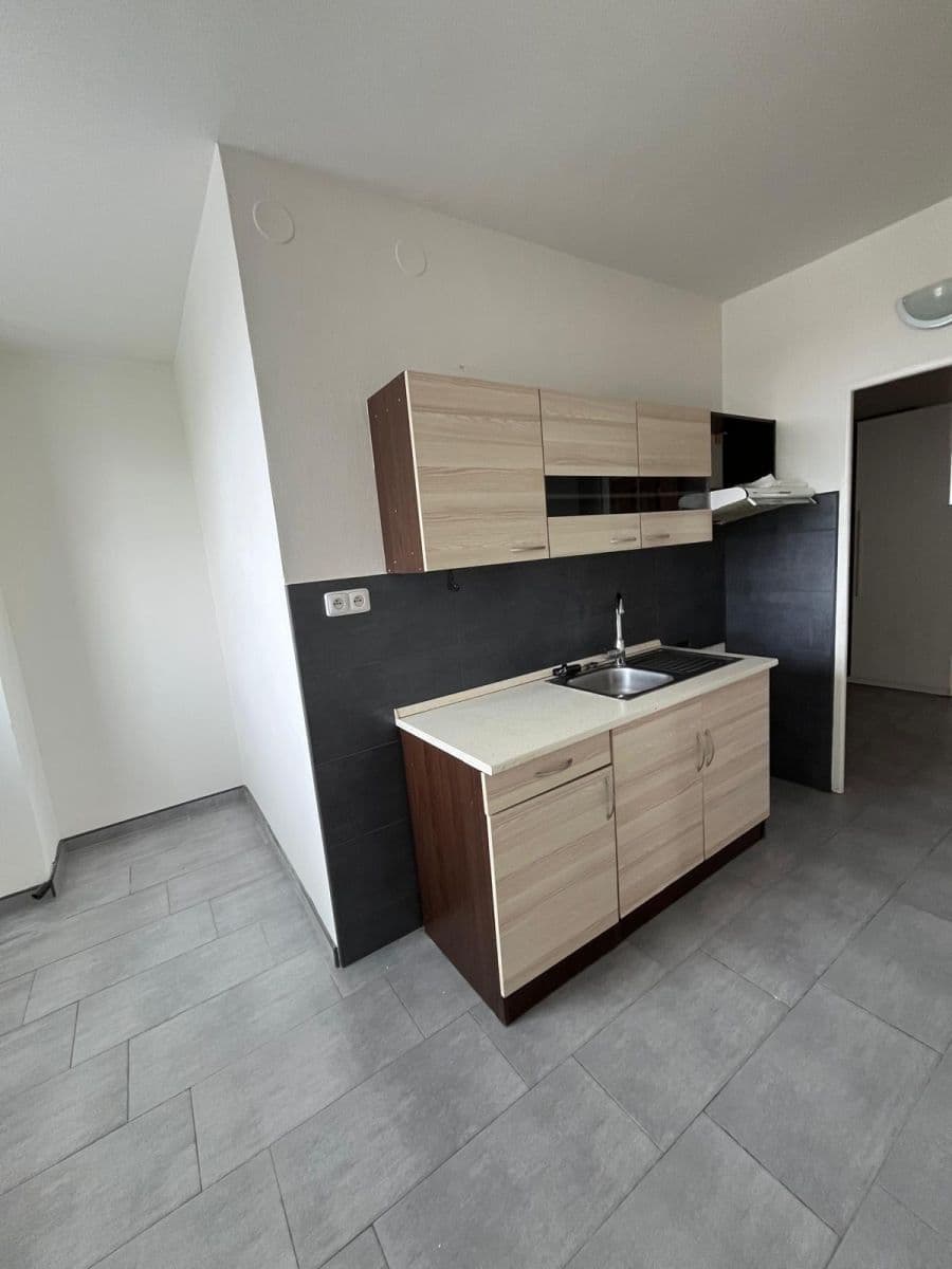 2 bedroom flat to rent, 62 m², Macháčkova, Plzeň, Plzeňský Region 2 bedroom flat to rent, 62 m², Macháčkova, Plzeň, Plzeňský Region