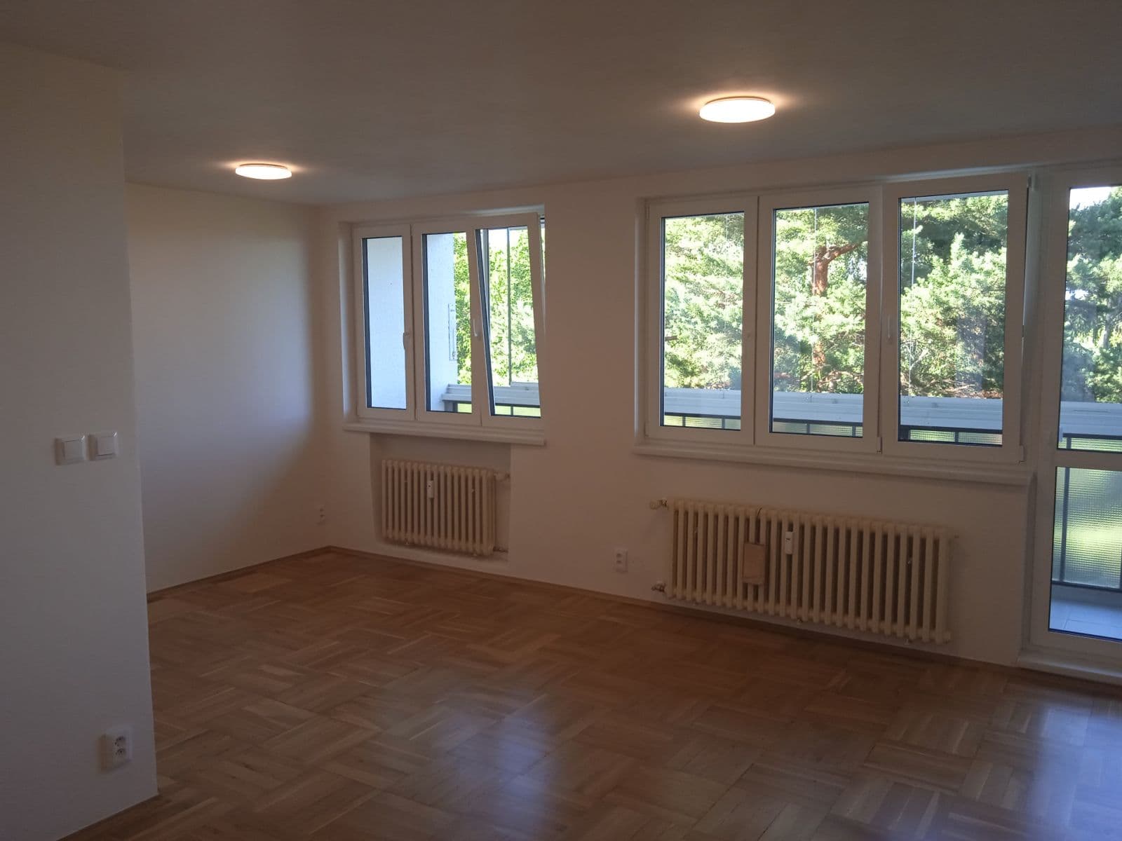 3 bedroom flat to rent, 77 m², Od Vysoké, Prague, Prague 3 bedroom flat to rent, 77 m², Od Vysoké, Prague, Prague