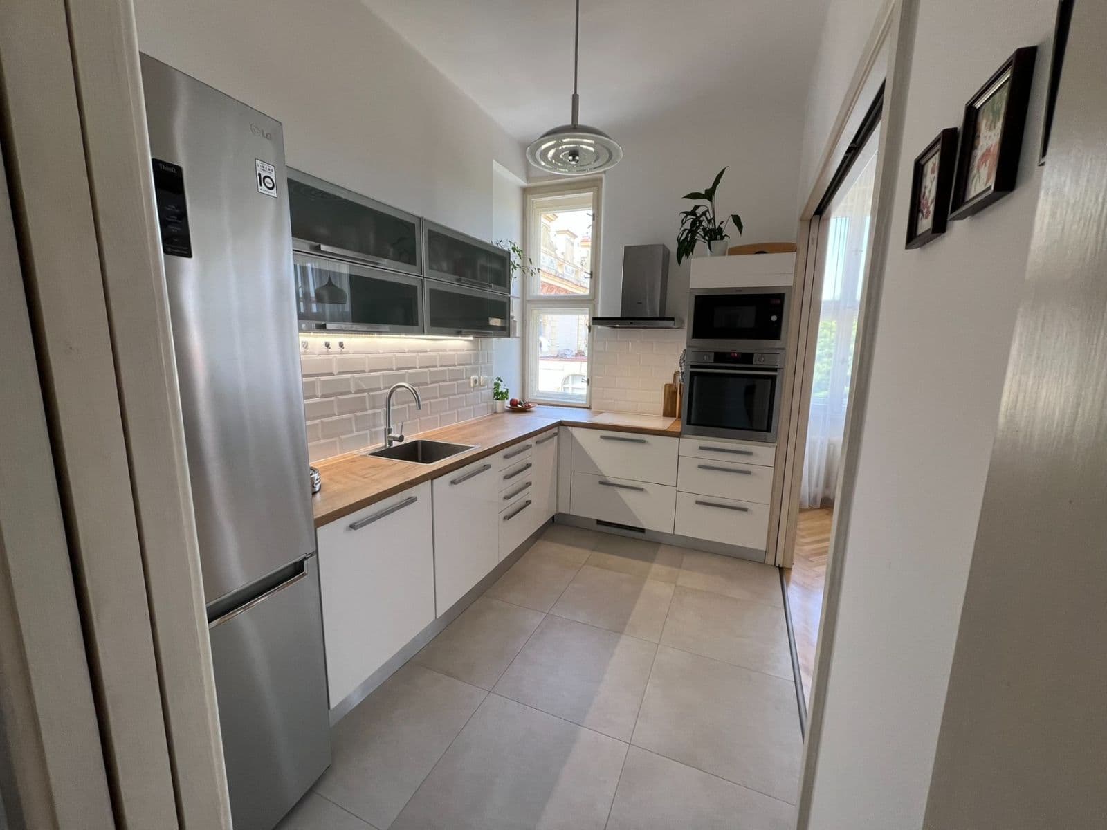 2 bedroom with open-plan kitchen flat to rent, 73 m², Na Václavce, Prague, Prague 2 bedroom with open-plan kitchen flat to rent, 73 m², Na Václavce, Prague, Prague